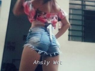 Ahsly_Wet