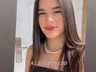 Ali_cross20