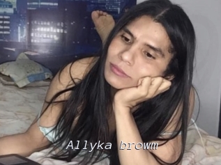 Allyka_browm