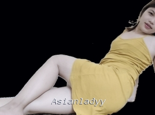 Asianladyy