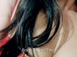 Bonnie_velvet