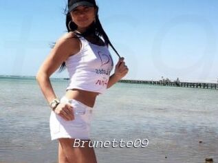 Brunette09
