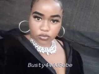 Busty44ddBabe