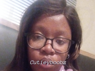 Cutieyboobz