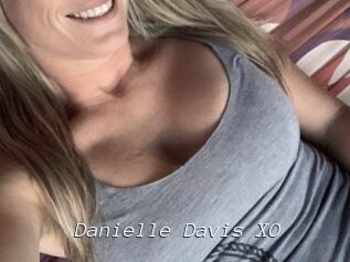 Danielle_Davis_XO