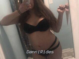 Danni_Rides