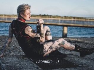 Domme_J