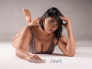 Dessi_feet
