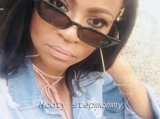 Hooty_stepmommy