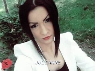 JULIANNE_