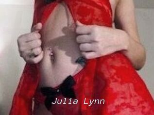 Julia_Lynn