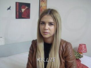KYLLIE_