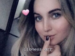 Lioness_arr