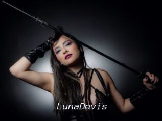 LunaDevis