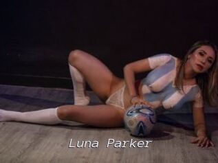 Luna_Parker
