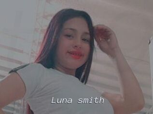 Luna_smith