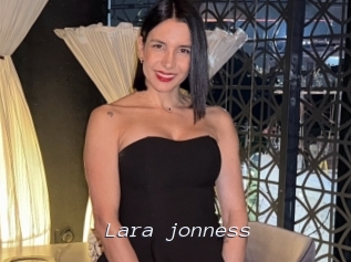 Lara_jonness