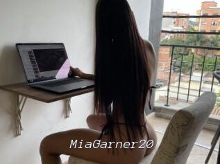 MiaGarner20