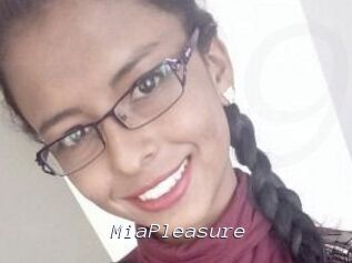 Mia_Pleasure