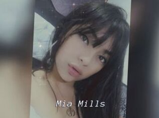 Mia_Mills