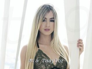 Mia_Taaylor