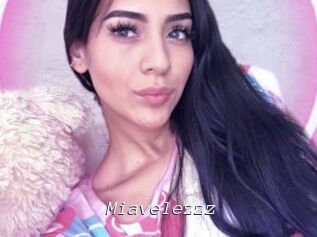 Miavelezzz