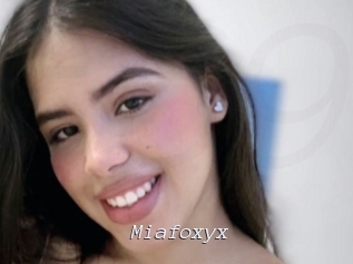 Miafoxyx