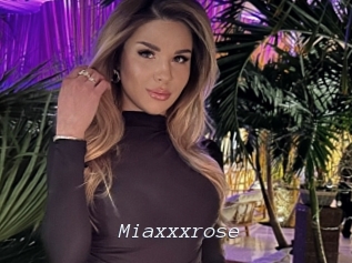 Miaxxxrose