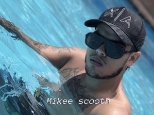 Mikee_scooth