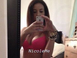 NicoleMe