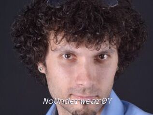 NoUnderwear07