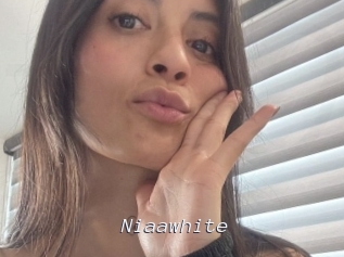 Niaawhite
