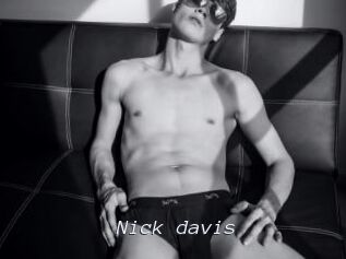 Nick_davis