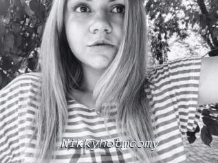 Nikkyhotmoomy