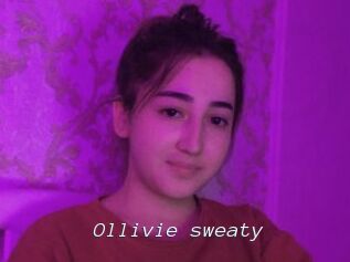 Ollivie_sweaty