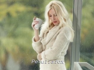 Petuliafox