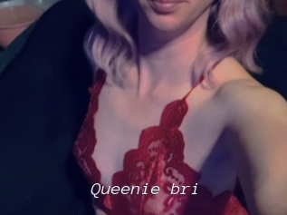 Queenie_bri
