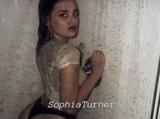 Sophia_Turner