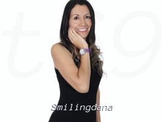 Smilingdana