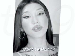 Sophiieeblack