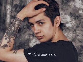 TiknomKiss