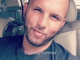 TommmyGunner
