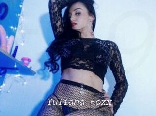 Yuliana_Foxx